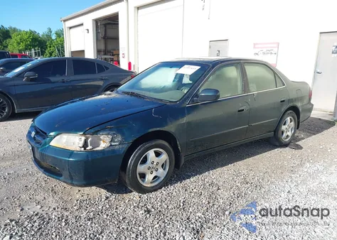2000 Honda Accord 3.0 Ex z USA, uszkodzony, nr VIN 1HGCG1658YA015144